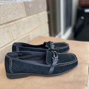 AEROSOLES “MATTER OF FACT” LOAFERS